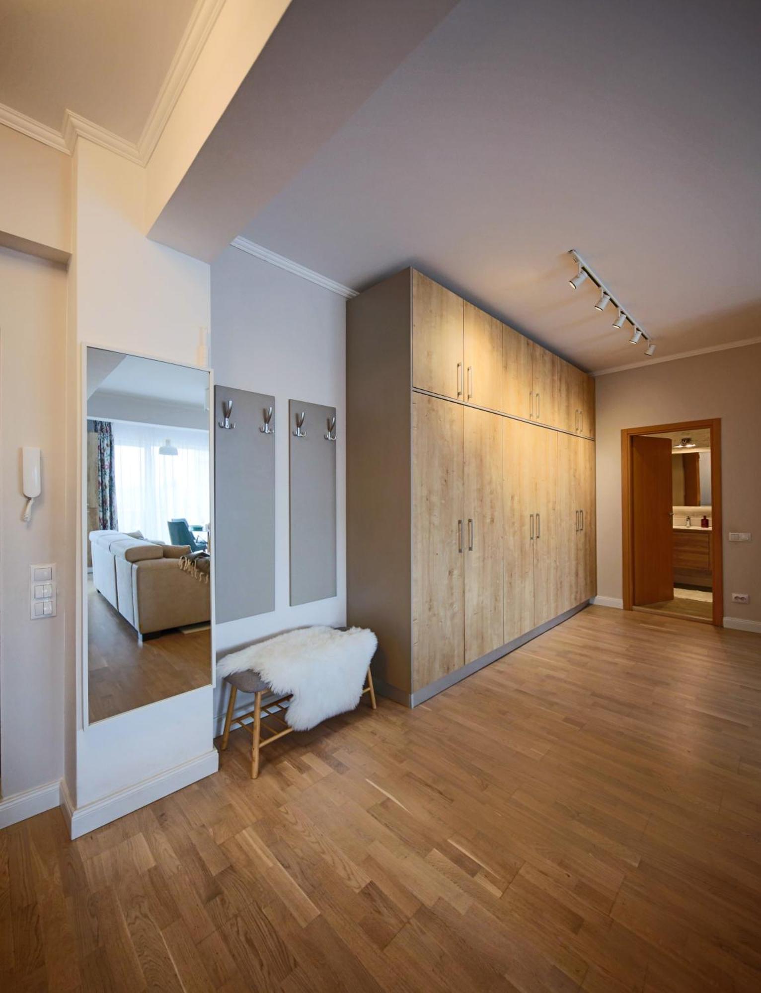 קלוז'-נאפוקה Stylish Condo - Parking And Balcony מראה חיצוני תמונה